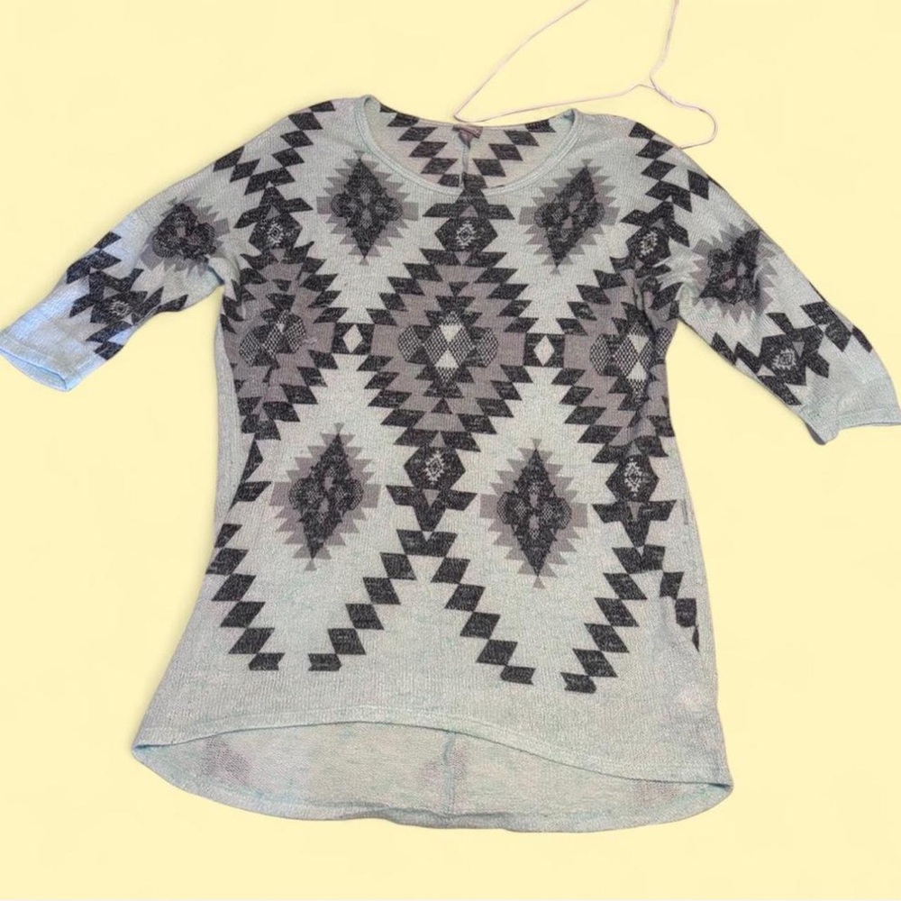 Vanity blue & black Aztec top